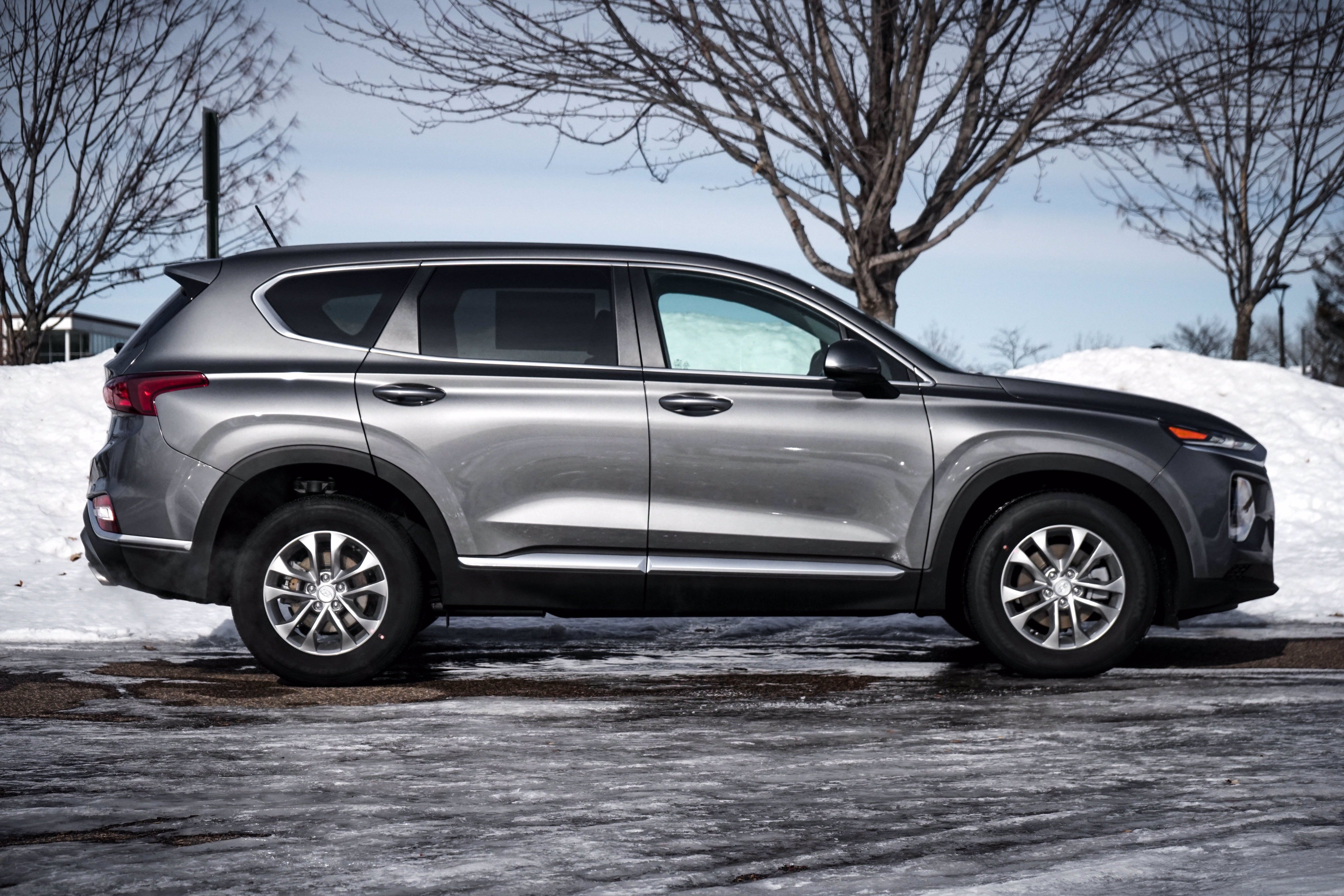 New 2020 Hyundai Santa Fe SE AWD Sport Utility